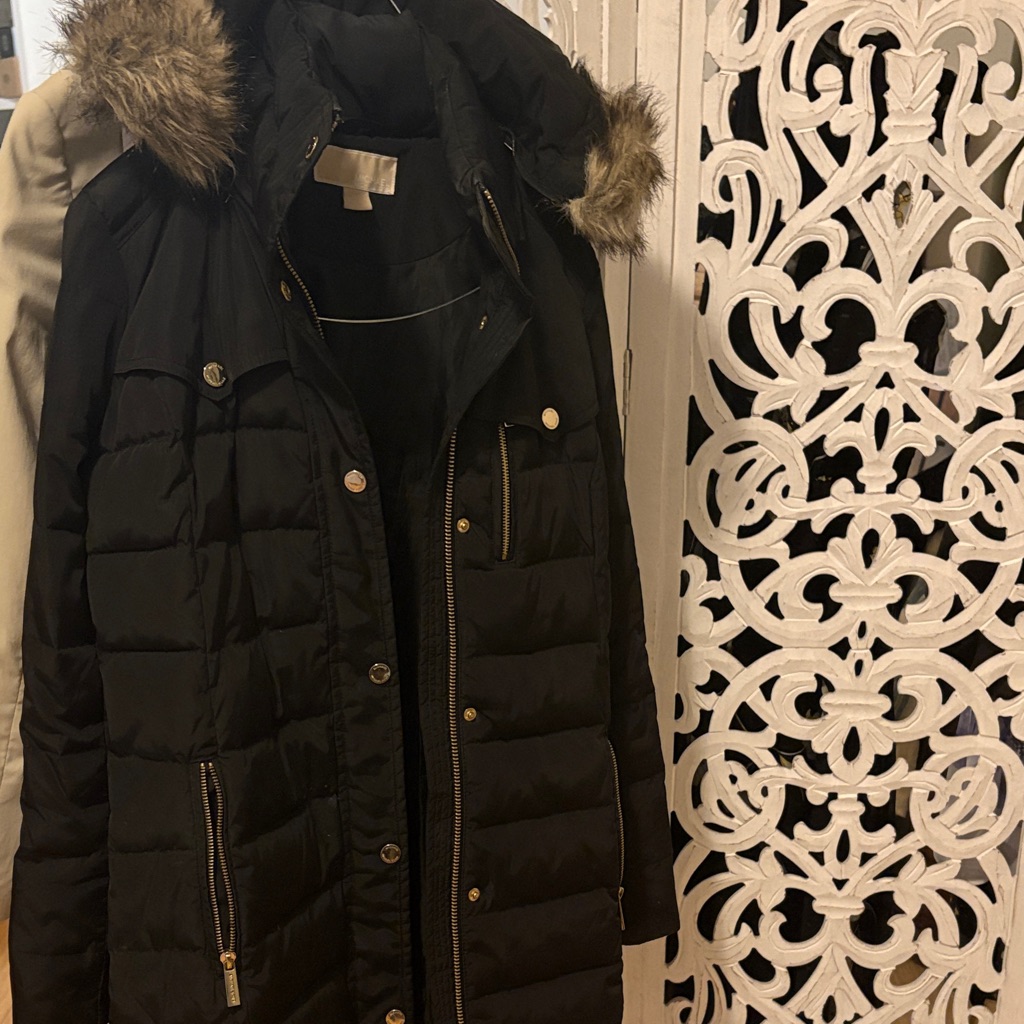 Michael Michael Kors Black Puffer Coat With Faux Fur Trim
